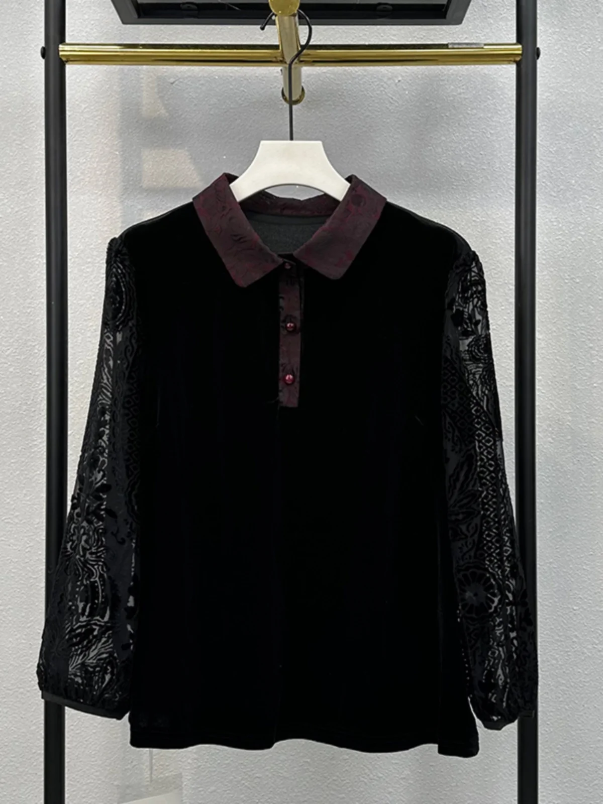 

Large Size Velvet irt Hollow out Loose Women's Base Layer Top Mom's Faion Autumn New Sle Chinese Splicing Middle-Aged W...