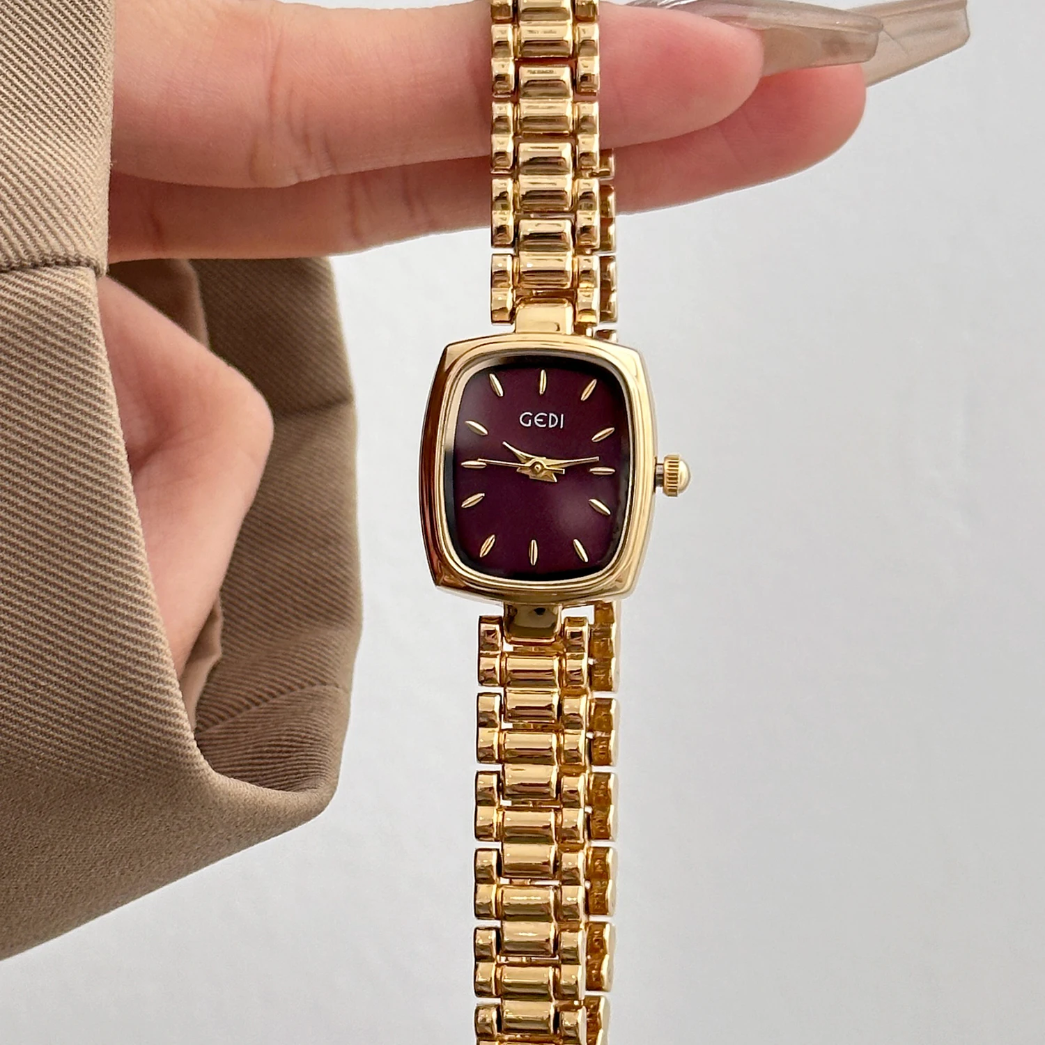 

Luxury women's watches, retro women's watches, student watches, women's stainless steel watches accessories