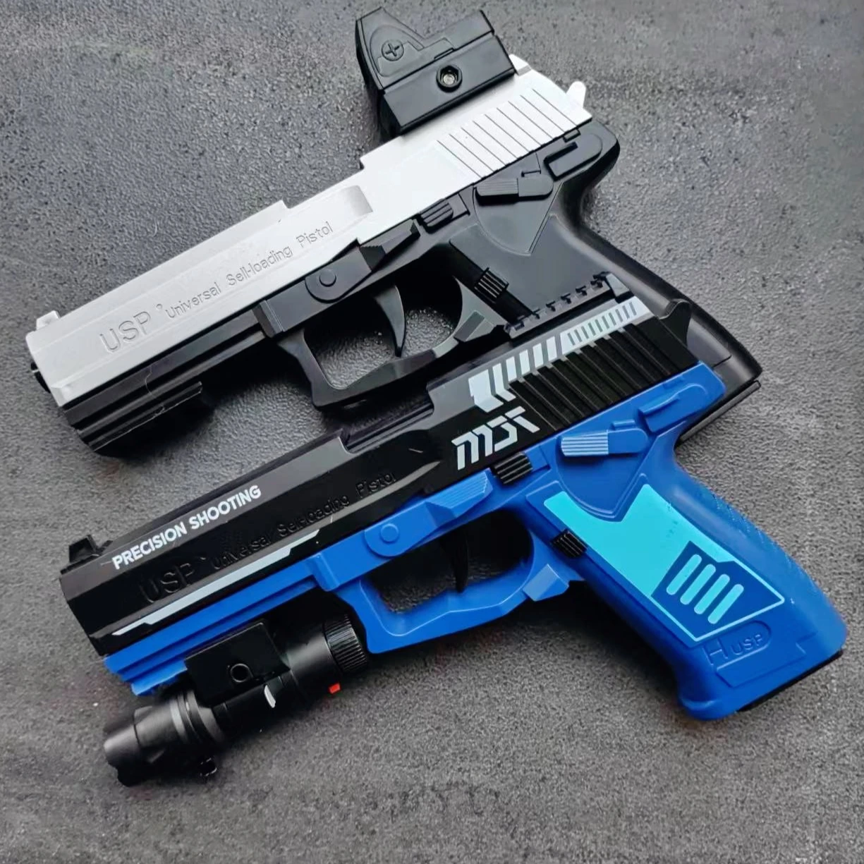 ปืนของเล่นยิงต่อเนื่องแบบปลอกกระสุนดีดออกได้ พร้อมเลเซอร์  กระสุนนิ่ม  ของเล่นปืนเปล่า  ของขวัญสำหรับเด็กผู้ชาย