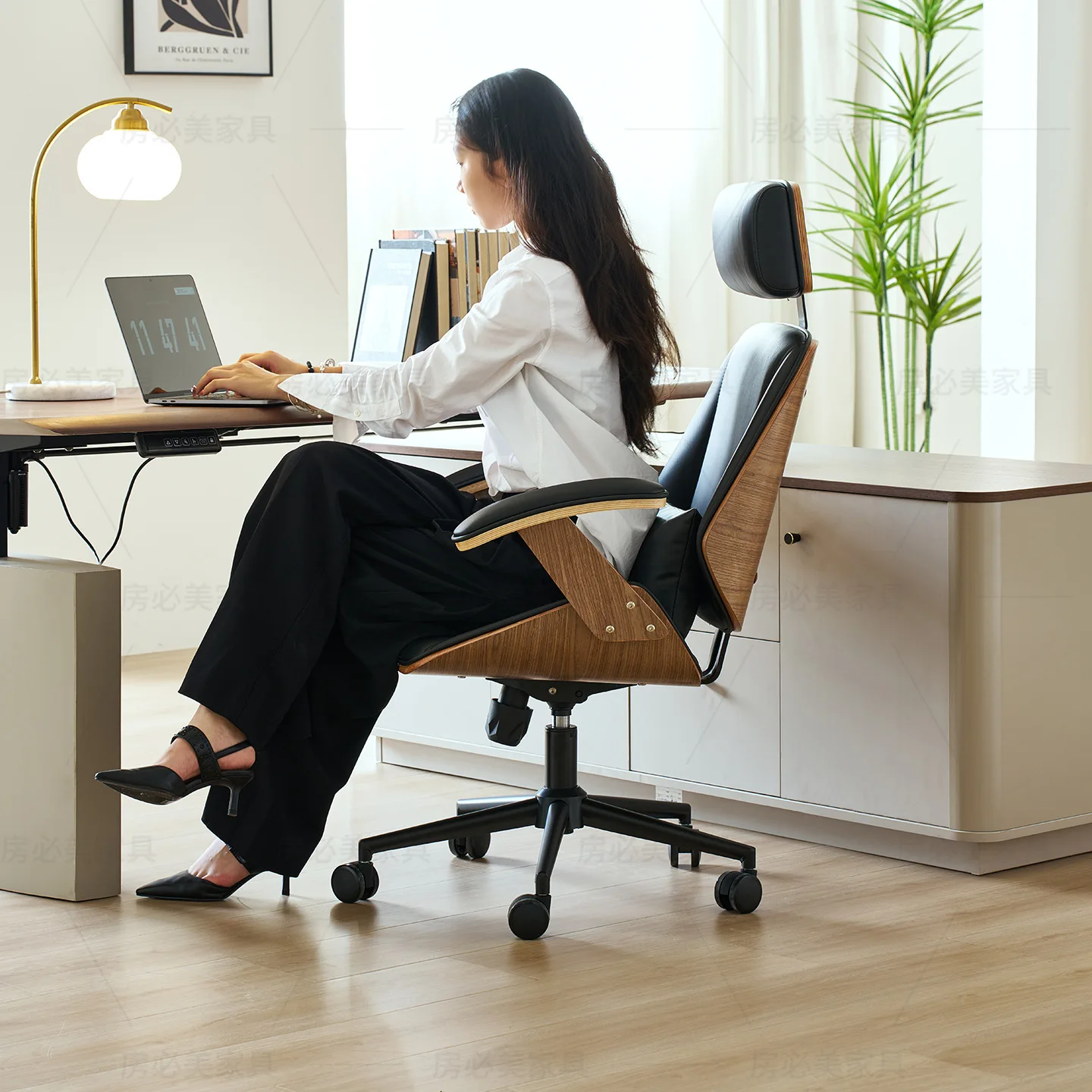 Light luxury office chair leather comfortable sitting feeling first layer cowhide computer chair creativity