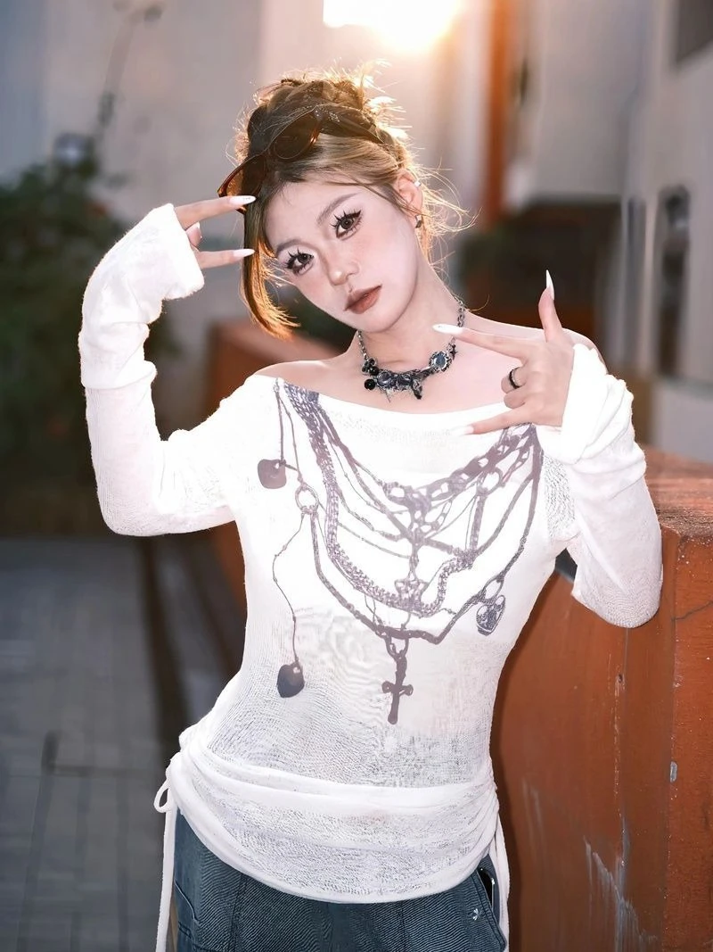 الأمريكية الرجعية تيز كم طويل تي شيرت مائل الرقبة القمم المرأة عادية Y2k القوطية الشرير نمط موضة ثقافة فرعية الخريف الملابس