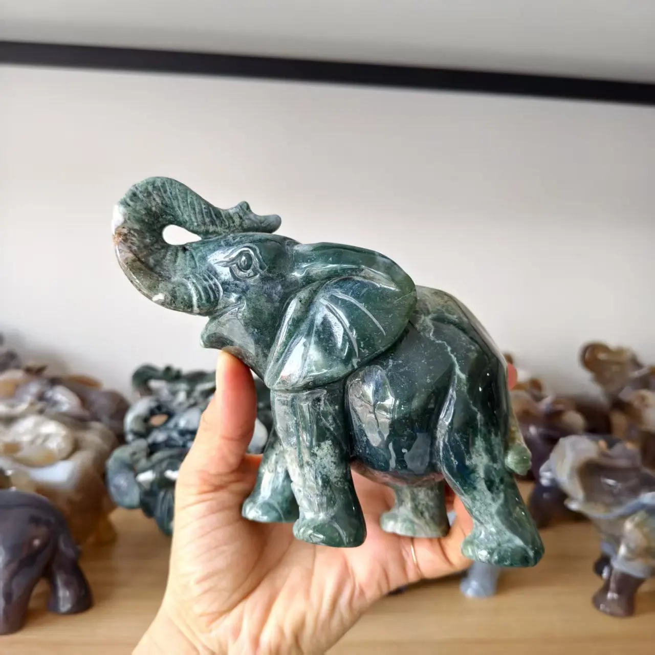 Natural Aquatic Plant Agate Elephant, Quartz Crystal Green Aquatic Plant Agate Carving, Elephant, Mineral Spiritual Healing