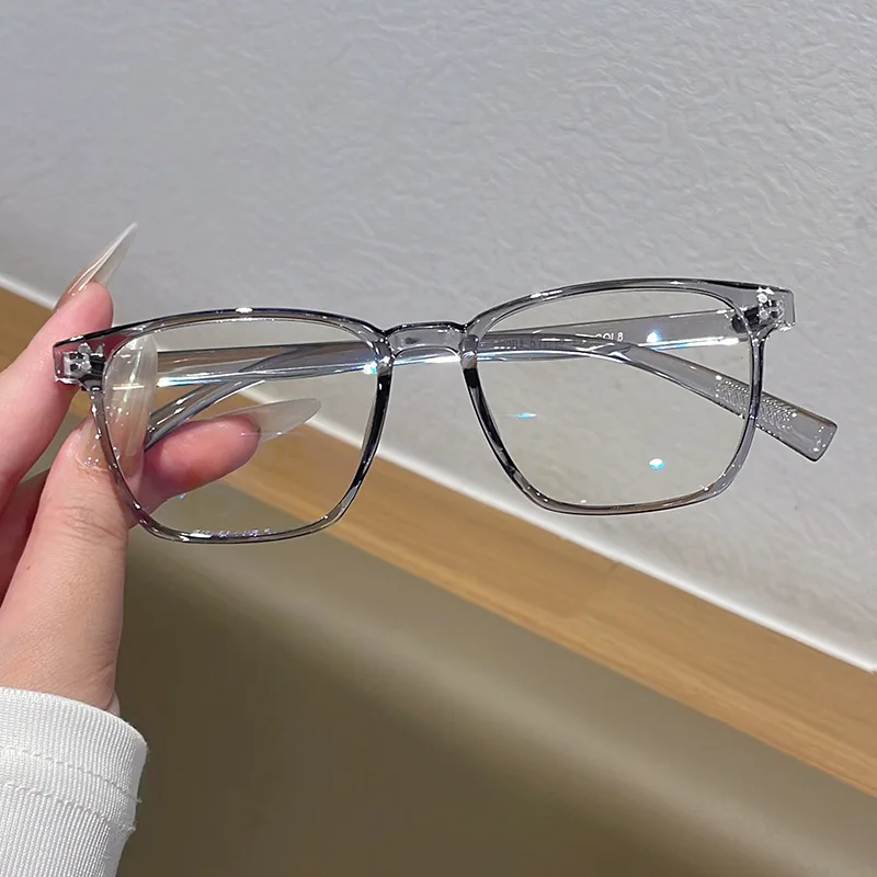 Square minimalist portable anti-blue-light glasses - suitable for both men and women as daily decorative eyewear frames