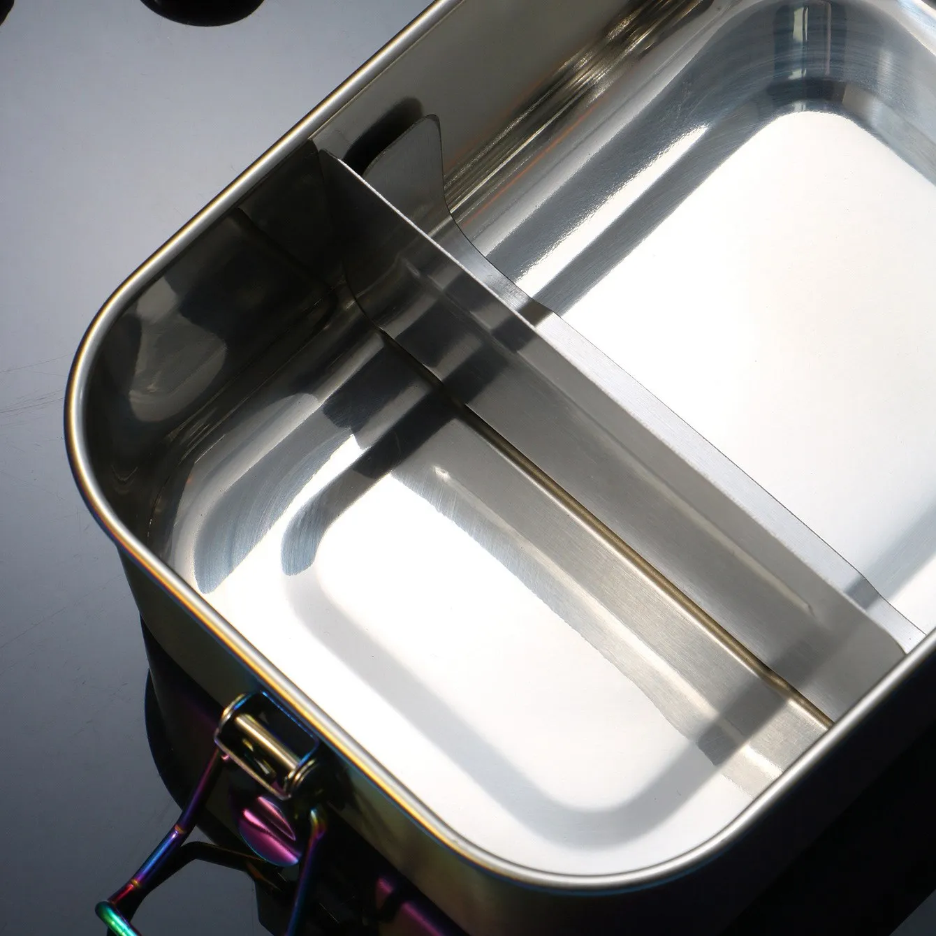 AB09 Stainless Steel Bento Box Leakproof Metal Lunch Box with Removable Divider Lunch Box for Children and Adults(Rainbow)
