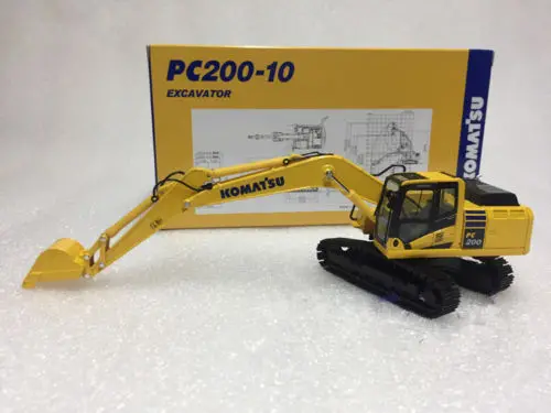 

Komatsu PC200-10 Excavator 1/50 Scale DieCast Model New in Original Box