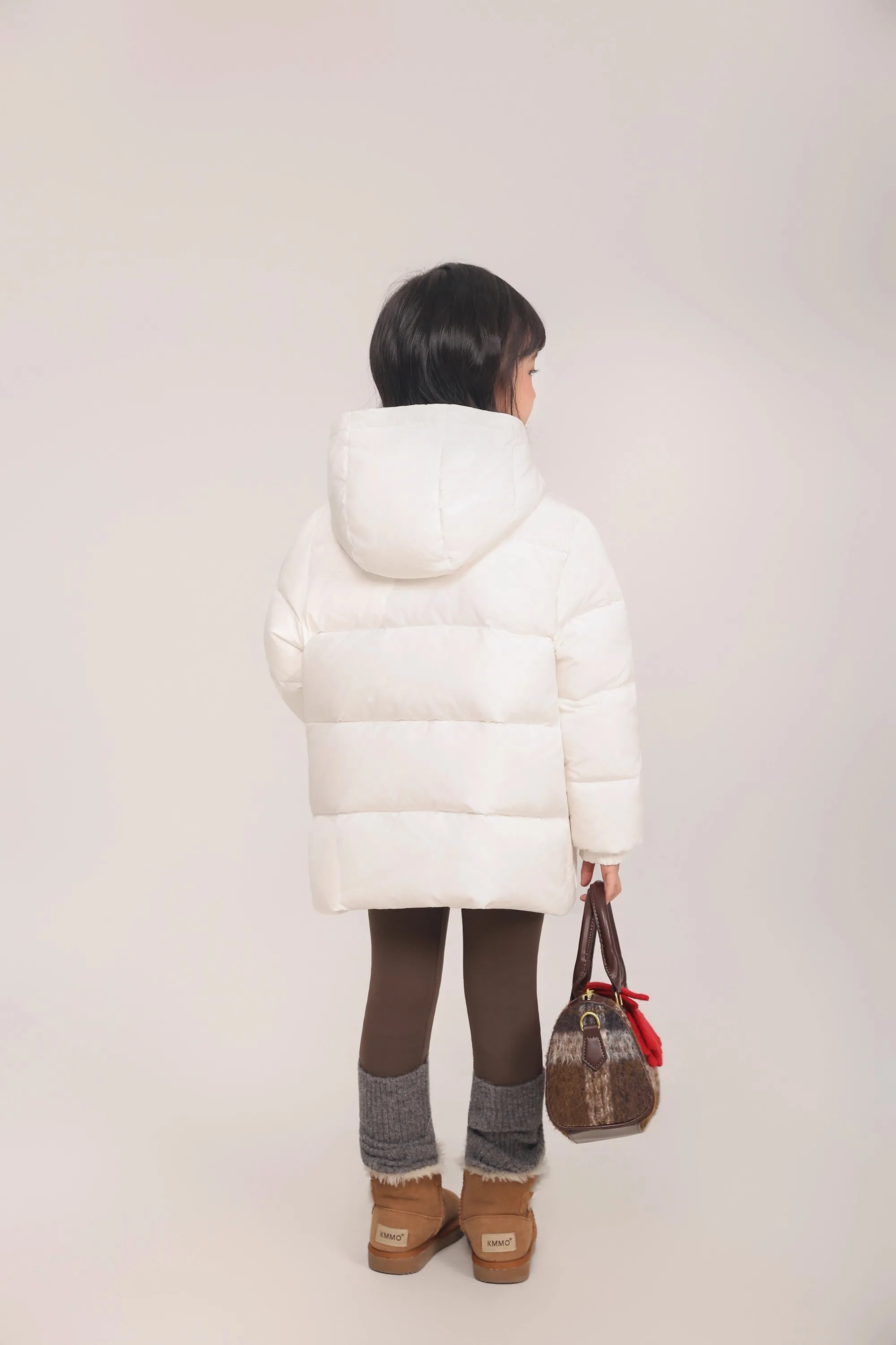 Kinder-Daunenjacke mit 90% Weißer Entendaune, Braune Kapuze, Mittellange Daunenjacke mit Großen Taschen, Dicke Warme Winteroberbekleidung für Mädchen A4853 – Detail 26