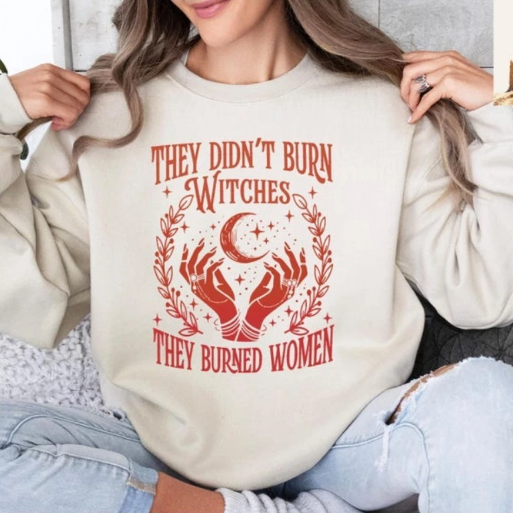 سويت شيرت نسائي للجنسين من They Brn Witches، سويت شيرت بقلنسوة للنساء، تواريخ حقوق المرأة، سويت شيرت رياضي عالي الجودة