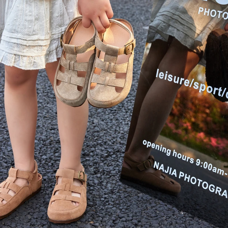 Children Summer High Quality Cow Leather Sandals Boys Breathable Matt Beach Sandals Girls Fashion Metal Button Closure Baby Shoe