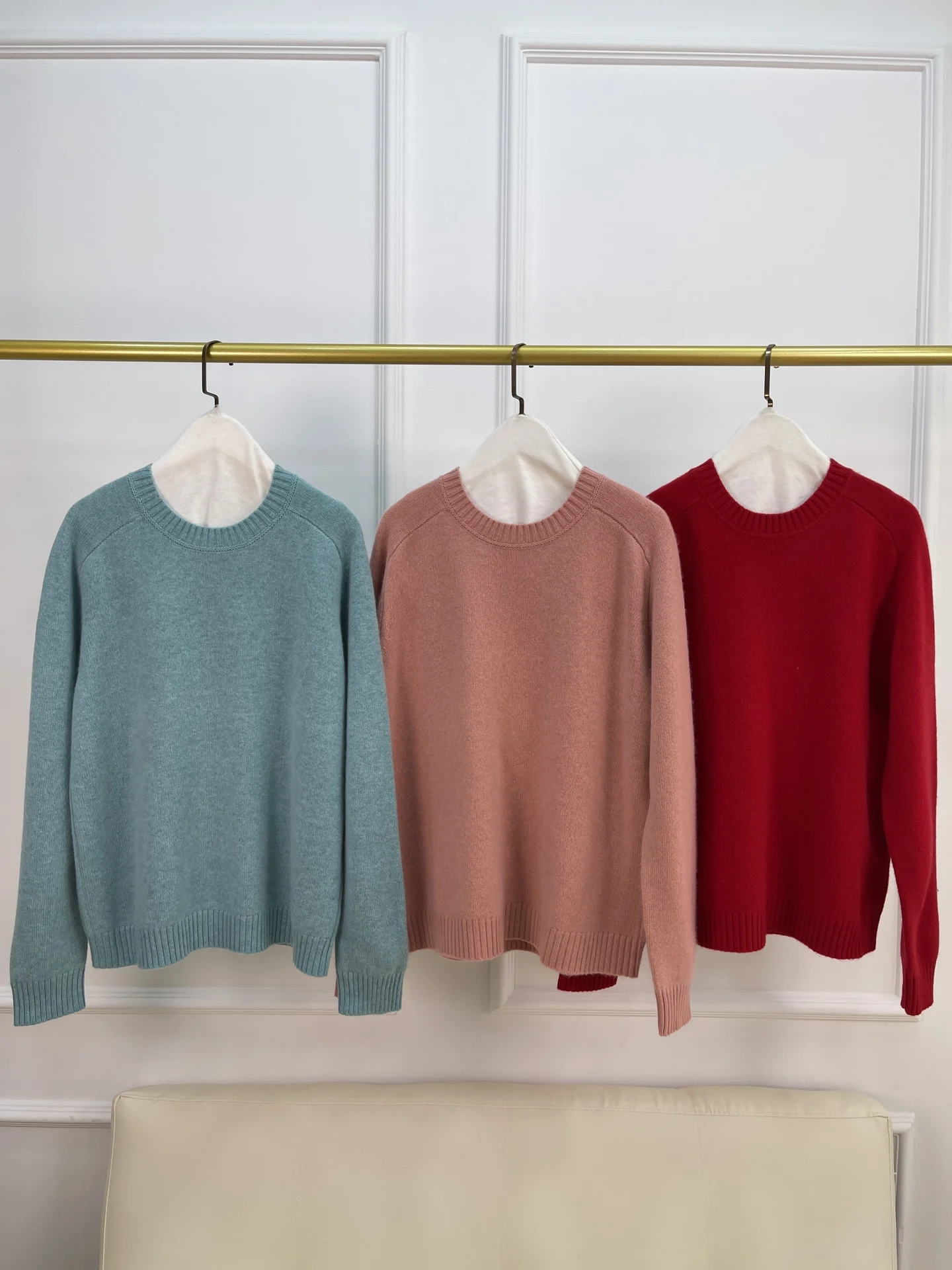 

Women L*P Pure Cashmere Round Neck Drop Shoulder Long Sleeve Straight Knit Cashmere Sweater Women High Quality