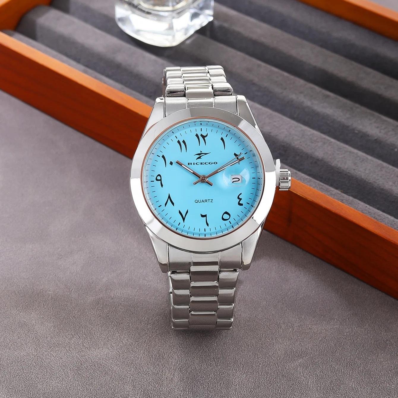 2024 Mens Quartz Wrist Watches Luxury Classic Silver Stainless Steel High Quality Man Fashion Business Casual Wristwatch