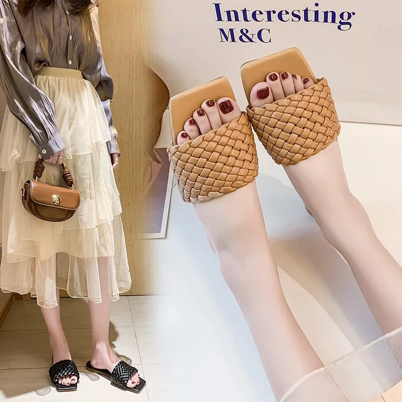 Zapatos para niñas, mocasines de talla grande, zapatillas para mujer, esquisto al aire libre, chanclas de playa para mujer, Pantofle de moda para mujer, Sabot plano de lujo 2025