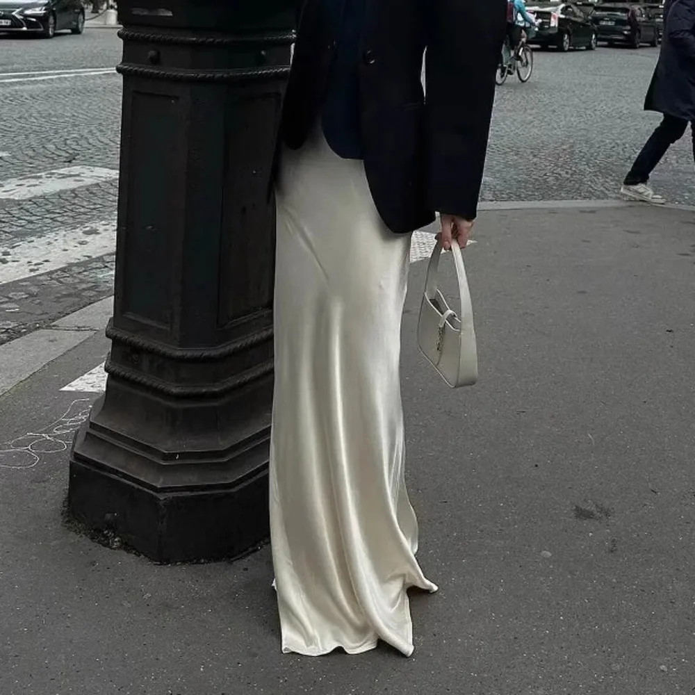 Novo em 2025 feminino primavera verão cor sólida elegante cetim saias longas na moda cintura alta outono estilo francês faldas