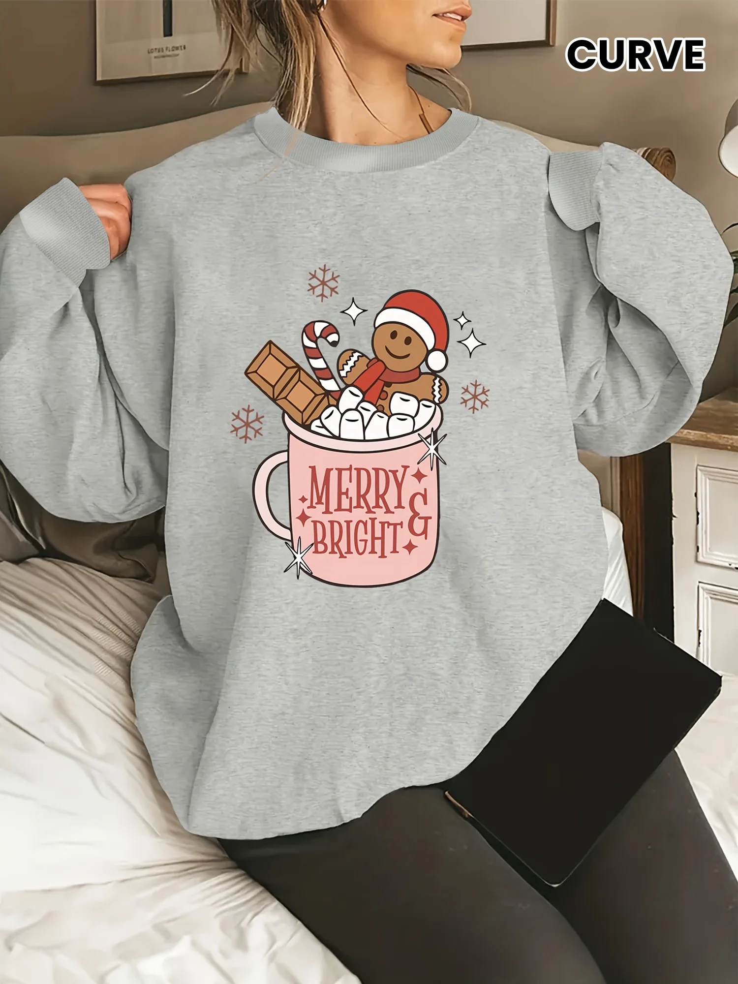 

Plus-size Casual Christmas Hoodie Women's Print Long-sleeved Crew-neck Pullover Top with Snowflake and Cup Size Cotton Hoodies