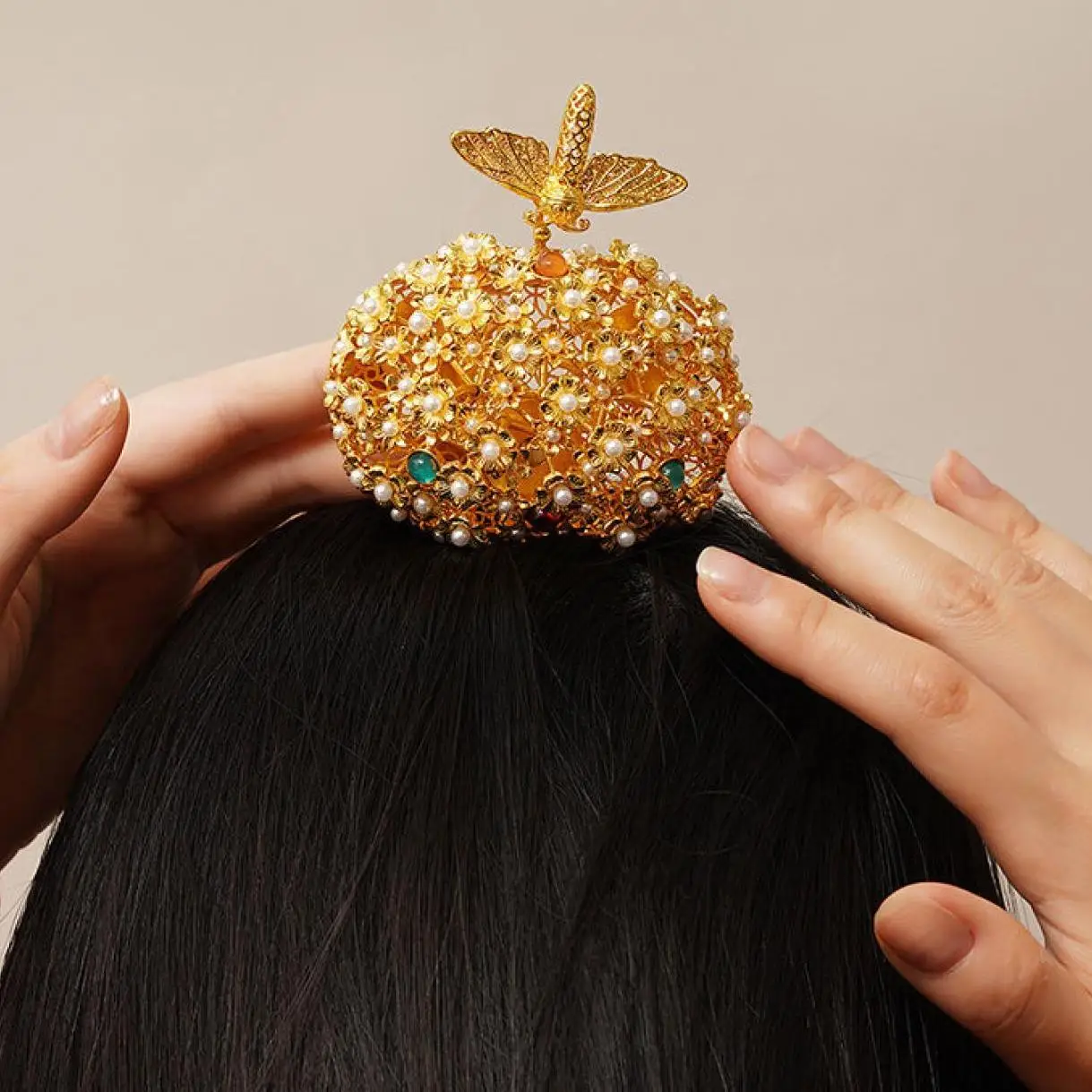 li-jingxun-fridge-magnet-moth-crown-gold-and-silver-beads-flower-headwear-high-aesthetic-value-3d-ar-interactive-creative-com