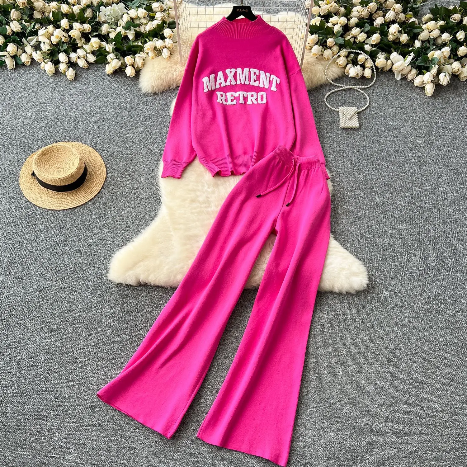 Set di pantaloni lavorati a maglia da donna in due pezzi Set di abbinamento solido Ricamo Collo a lupetto Pullover Maglione con coulisse Pantaloni a gamba larga 2025 Autunno