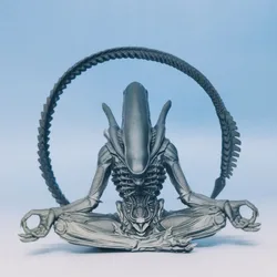 Aliens Romulus 2024 Yoga Style Toy Thriller Movie Aliens Romulus Meditate Alien Action Figure Desk Decor Toys For Fans Gifts