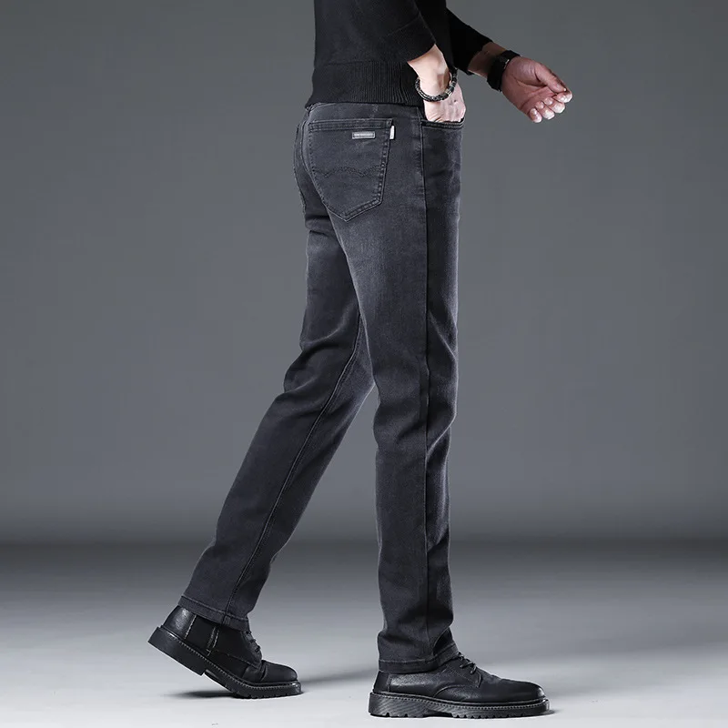 Celana Jeans Pria High-End Musim Gugur dan Musim Dingin Plus Beludru Korea Slim-Fit Straight-Leg Stretch Kasual Celana Panjang Fashion Terbaru Pria
