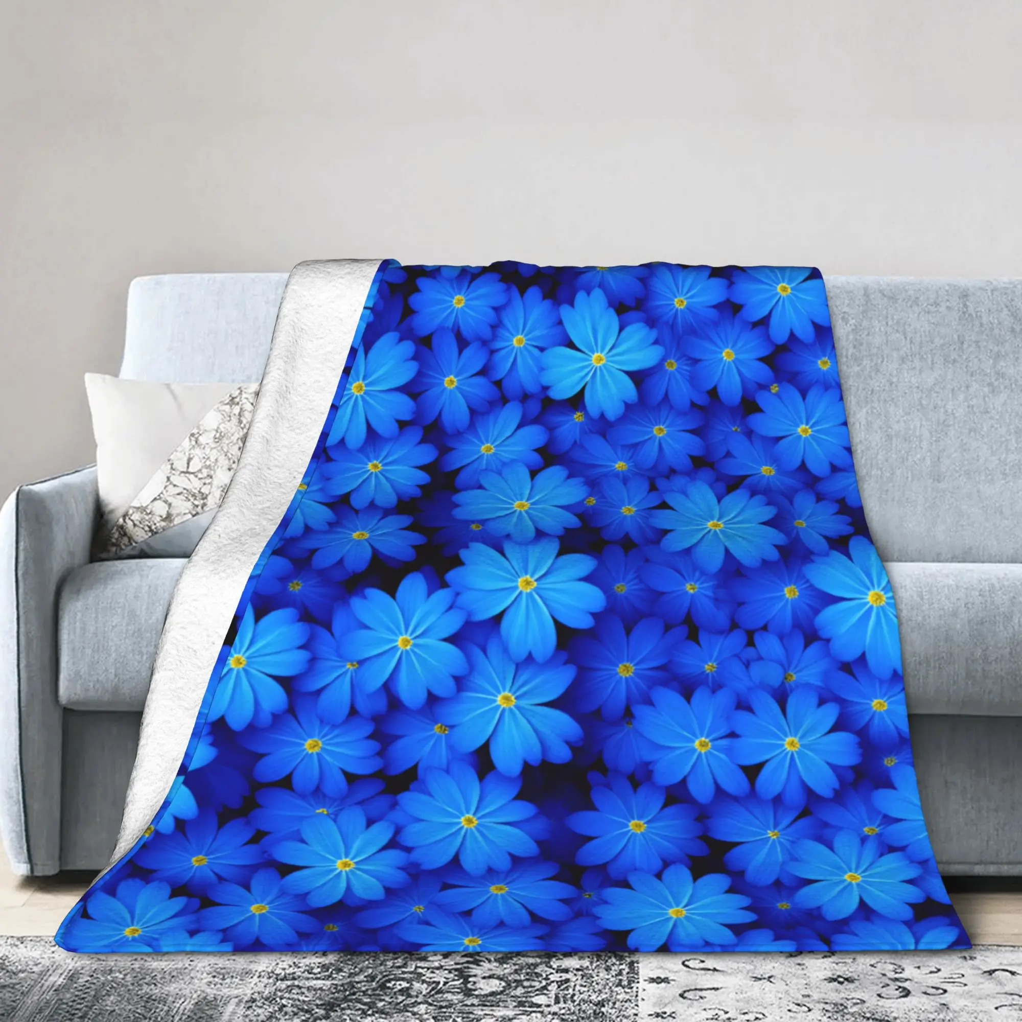 Dark Blue Forget -Me -Not Flower Seamless Pattern Warm Soft Blankets  Boy Girl Plush Throw Blanket Flannel Bedspread Bed Cover