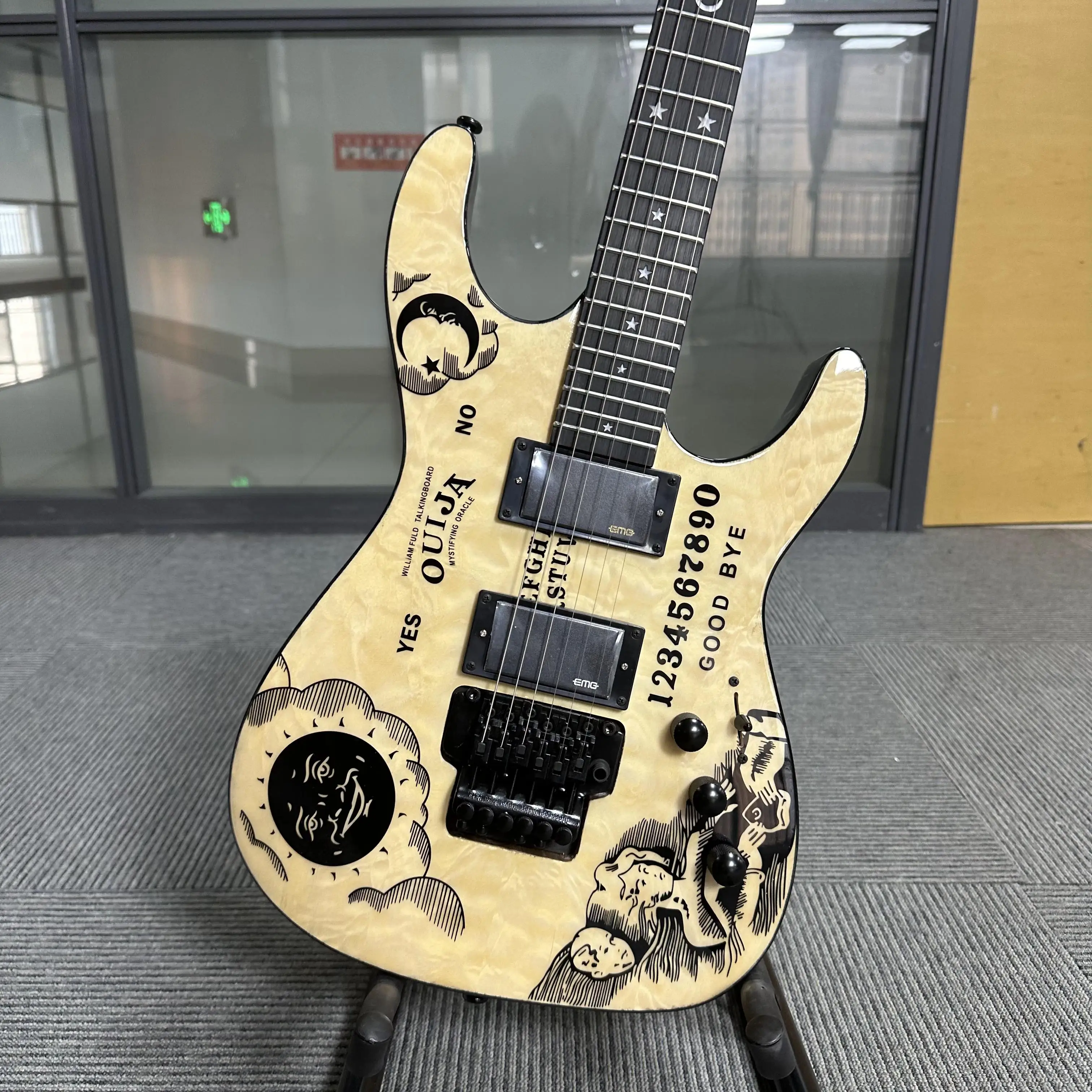 

Custom Moon Stencil Plate Top Electric Guitar Yellow Black Hardware Kirk Hammett Ouija Electric Guitar-Themed Gift Free Shipping