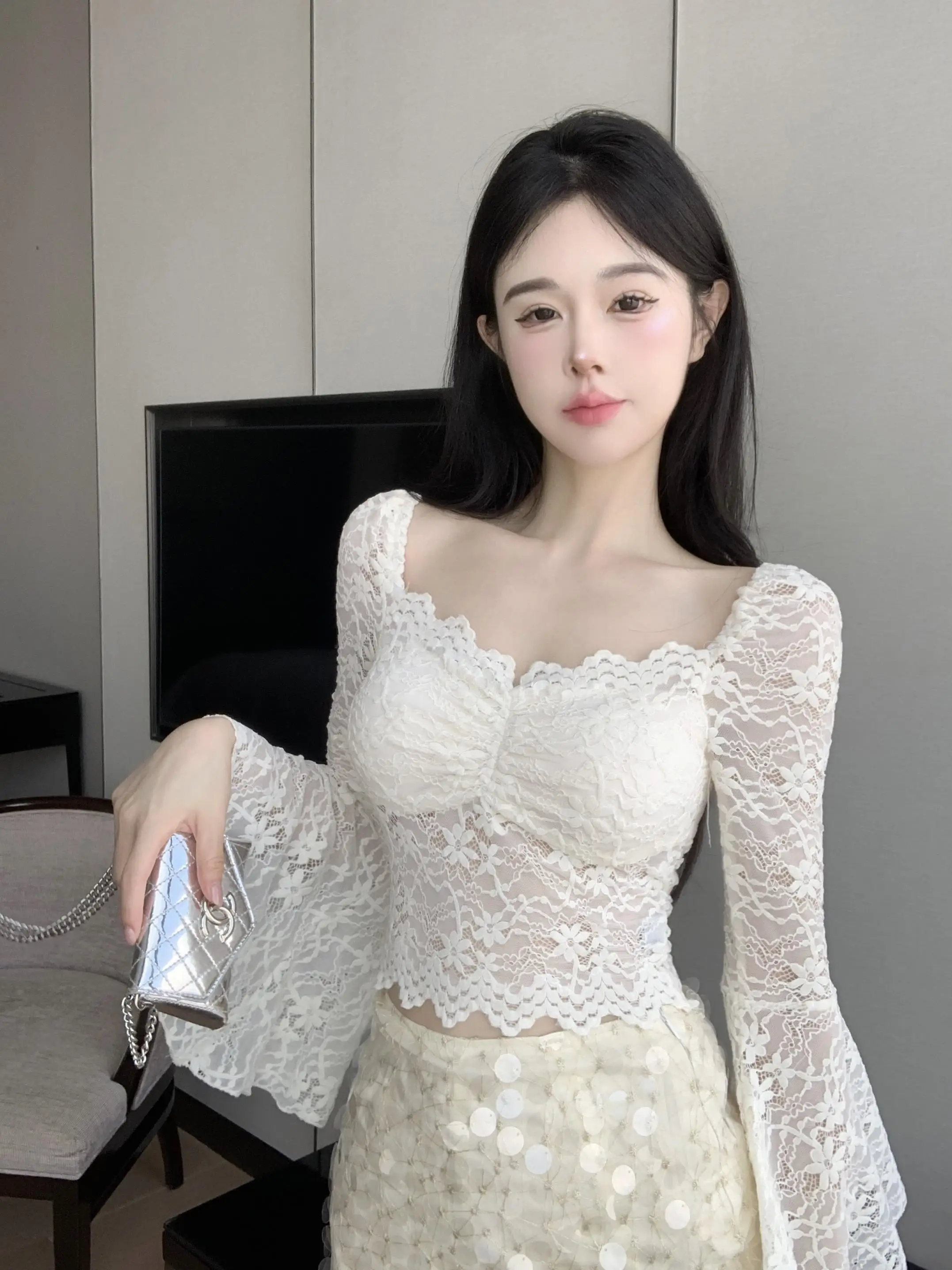 Pure Color Lace Base Shirt Women's Fashion Square Collar Bell Sleeve One Shoulder Sexy Inner Wear Top with Chest Pad Short Style