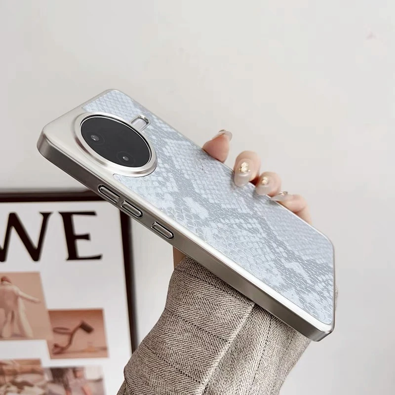 ポコ F7 プロケース Xiaomi POCO F7 ウルトラ F7Pro 5 グラムレザーシリコンハードカバー電気メッキフレームシェル耐衝撃バンパー