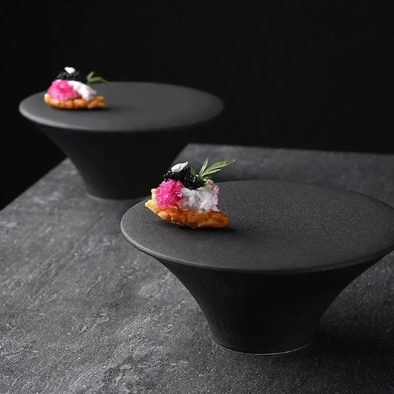 Creative Sushi Dish Specialty Tableware Restaurant Molecular Cuisine Display Plate Snack Plate  High Foot Ceramic Dessert Plate