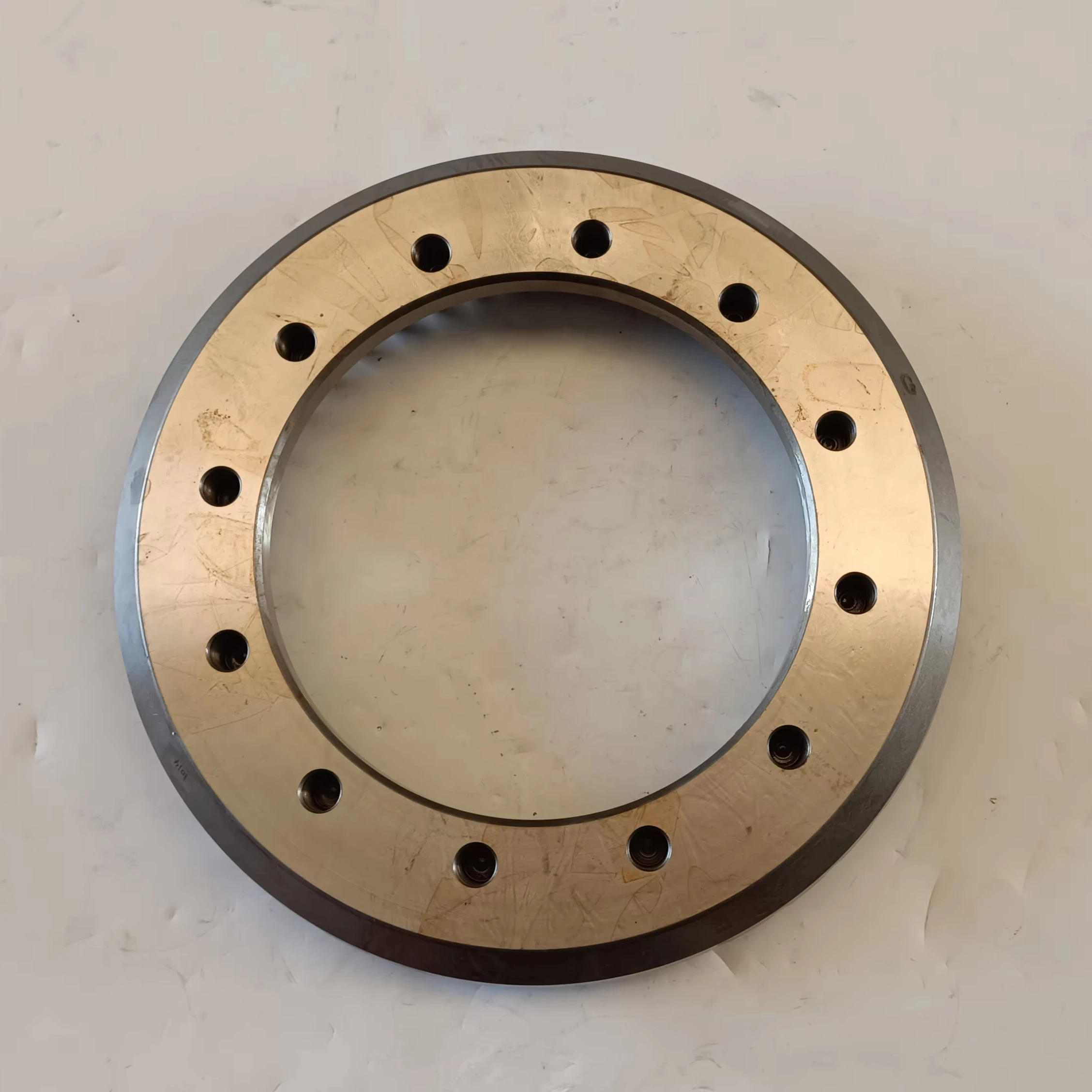 CH2402KQG026/027N5 HIGER Bus Differential Repair Parts Hypoid Gear 11.5 Tons Ratio 9/40 Differential Ring and Pinion Gear Set