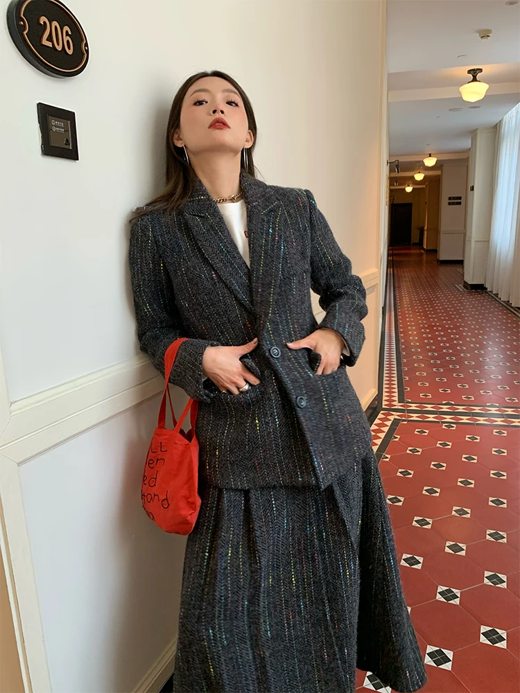 

Autumn Winter Women's Woolen Suit Set with Skirt Fashionable Business Casual Outfit Medium Thickness Wool Blend