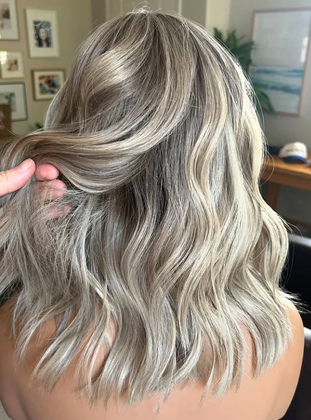 لينة الرماد الداكن خطوط الباروكات شعر مستعار قصير متموج أومبير الرماد أبرز الجزء الأوسط قطع h.d الدانتيل شعر مستعار أمامي شعر فاخر شعر مستعار طبيعي #3