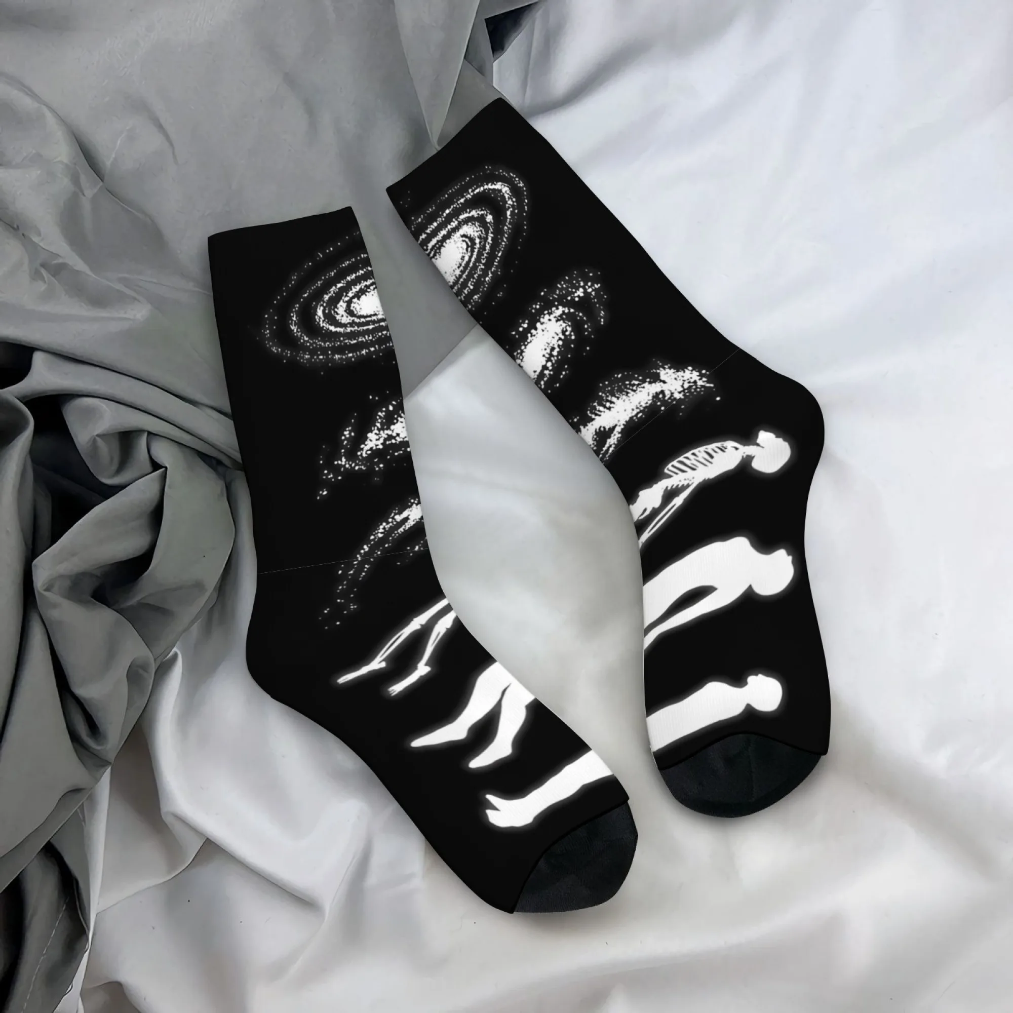 

Humanity and the Starry Sky Sci-Fi Socks Harajuku Retro Fashion Men's Socks Comfortable Breathable Outdoor Casual Sports Socks