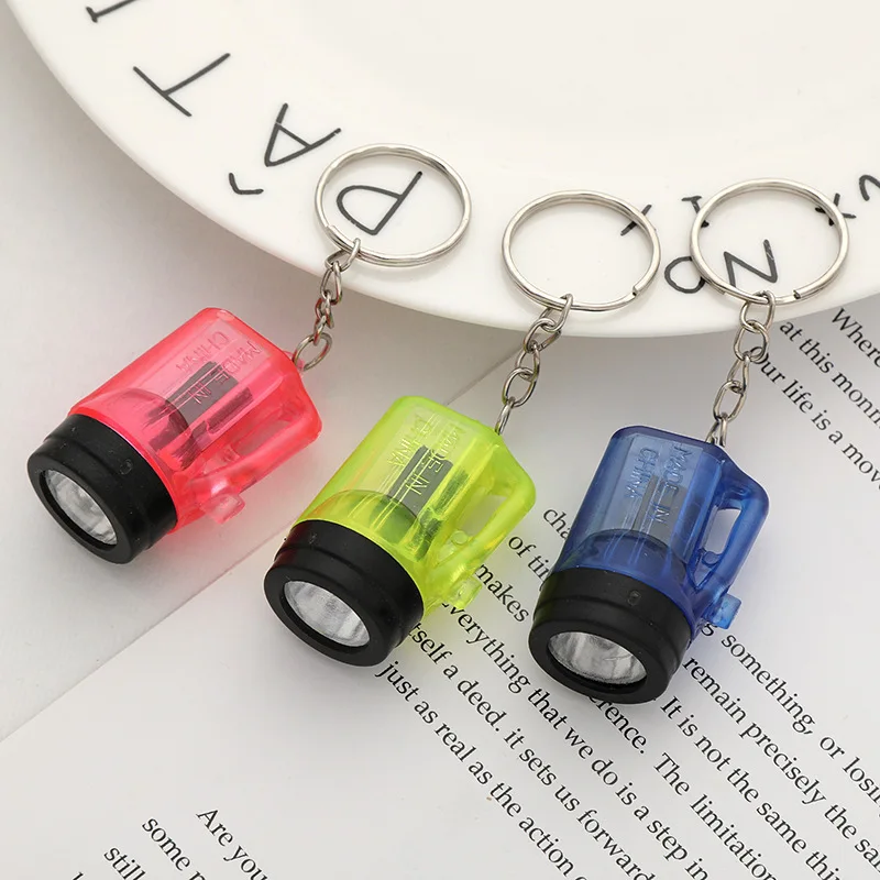 LED Keychain Flashlight Mini Flashlights Pocket Torch Key Ring Pendant Small Emergency Flashlight Keychain Pendant