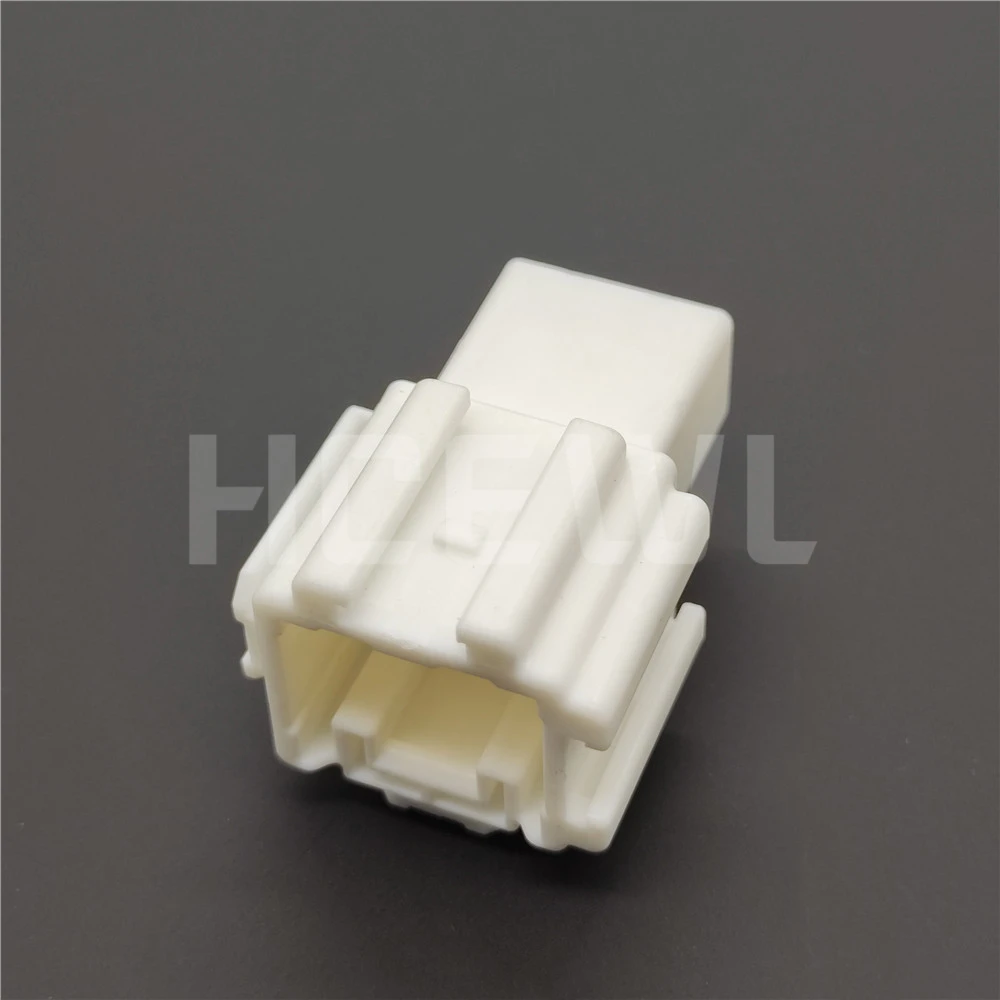 

New original high-quality 7186-8847 automotive component connector plug