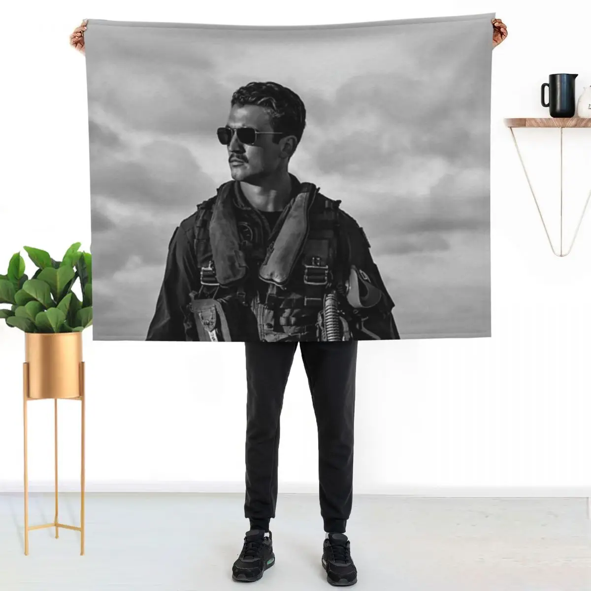 

Miles B&W Throw Blanket Modern Design Soft Blanket for Home Decor