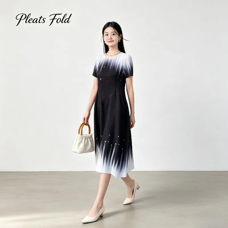 Miyake Pleated 2026 Gradient Starry Sky Dress Round Neck Short Sleeve Flared Mid-Length Dress Elegant Pleated A-Line Dress Pleat