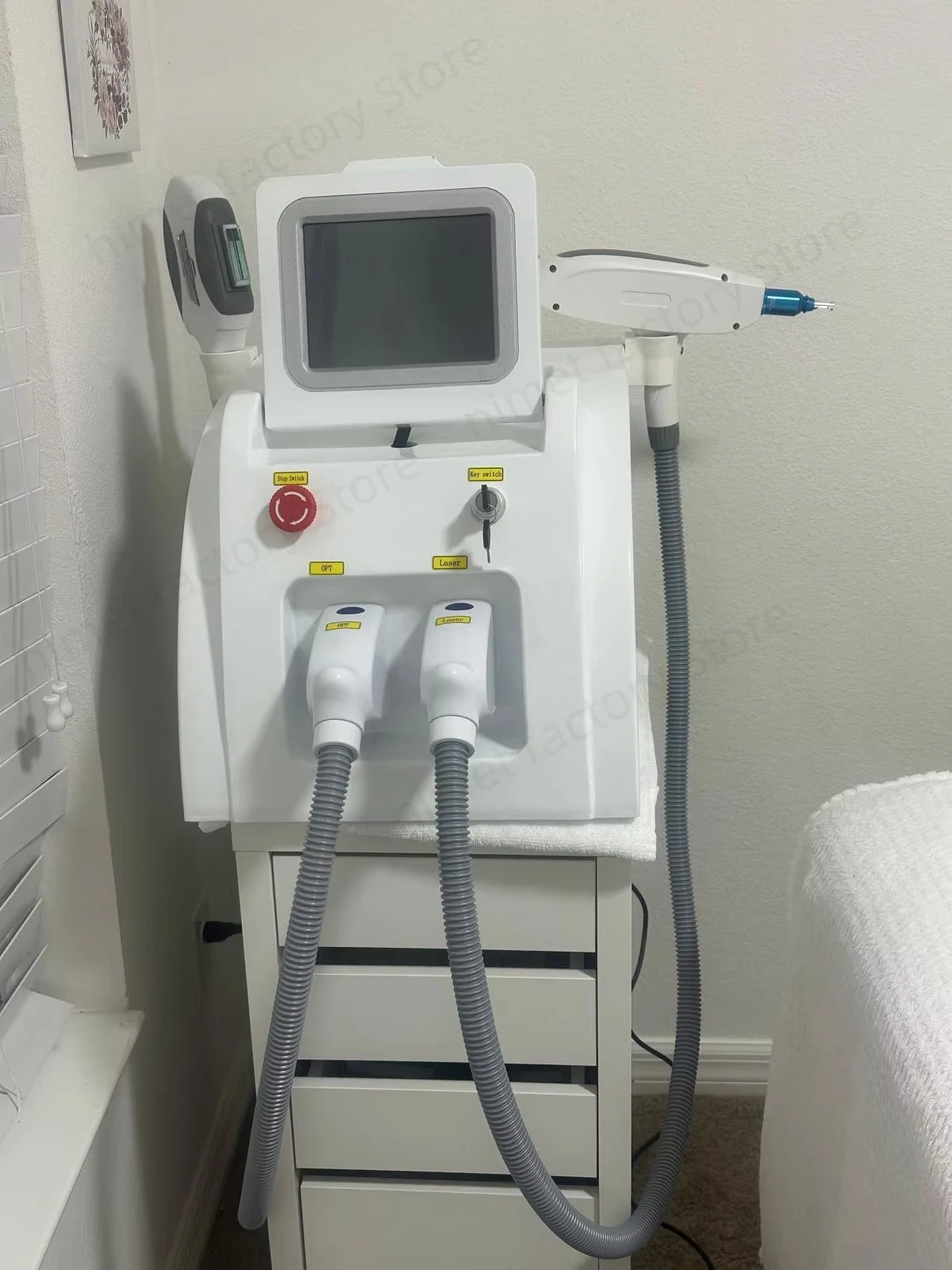 

Многофункциональное углеродное удаление татуировок 2 в 1, E-LIGHT IPL Nd yag OPT, лазерная эпиляция, машина для омоложения кожи