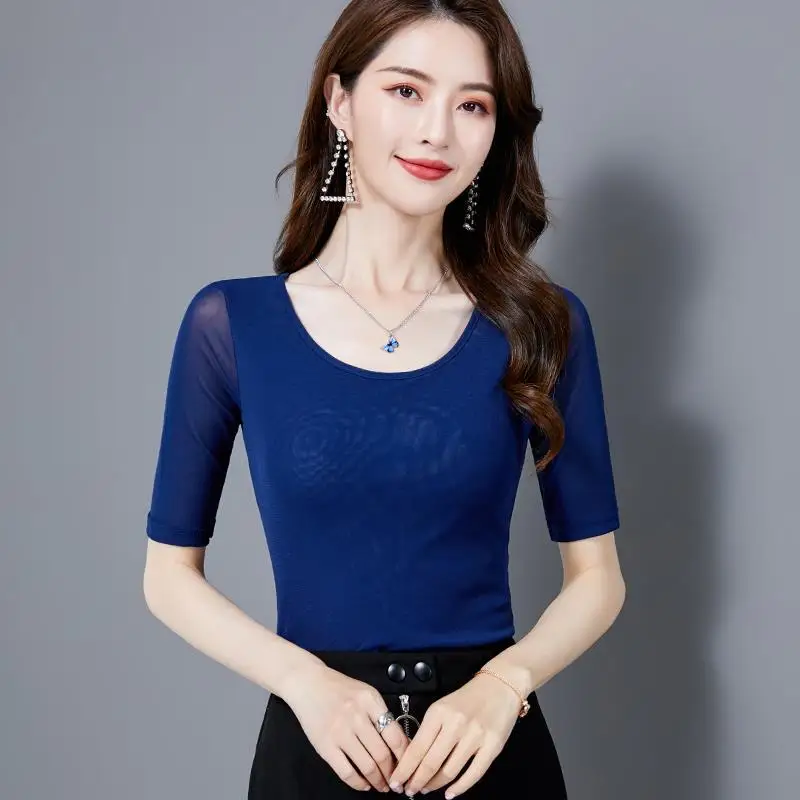 Top in rete a maniche corte per t-shirt da donna per l'estate, slim a mezza manica per piccola camicia con base in pizzo nero sottile per capispalla