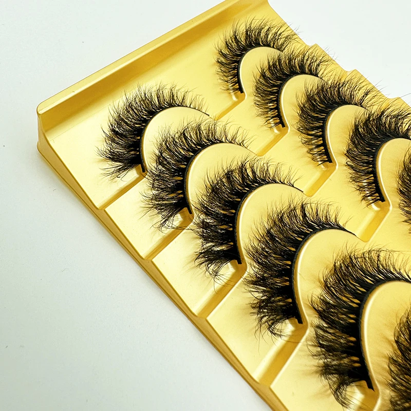 10 pairs of natural fluffy D-curly messy long holiday eyelashes, showcasing a gorgeous and charming sexy appearance