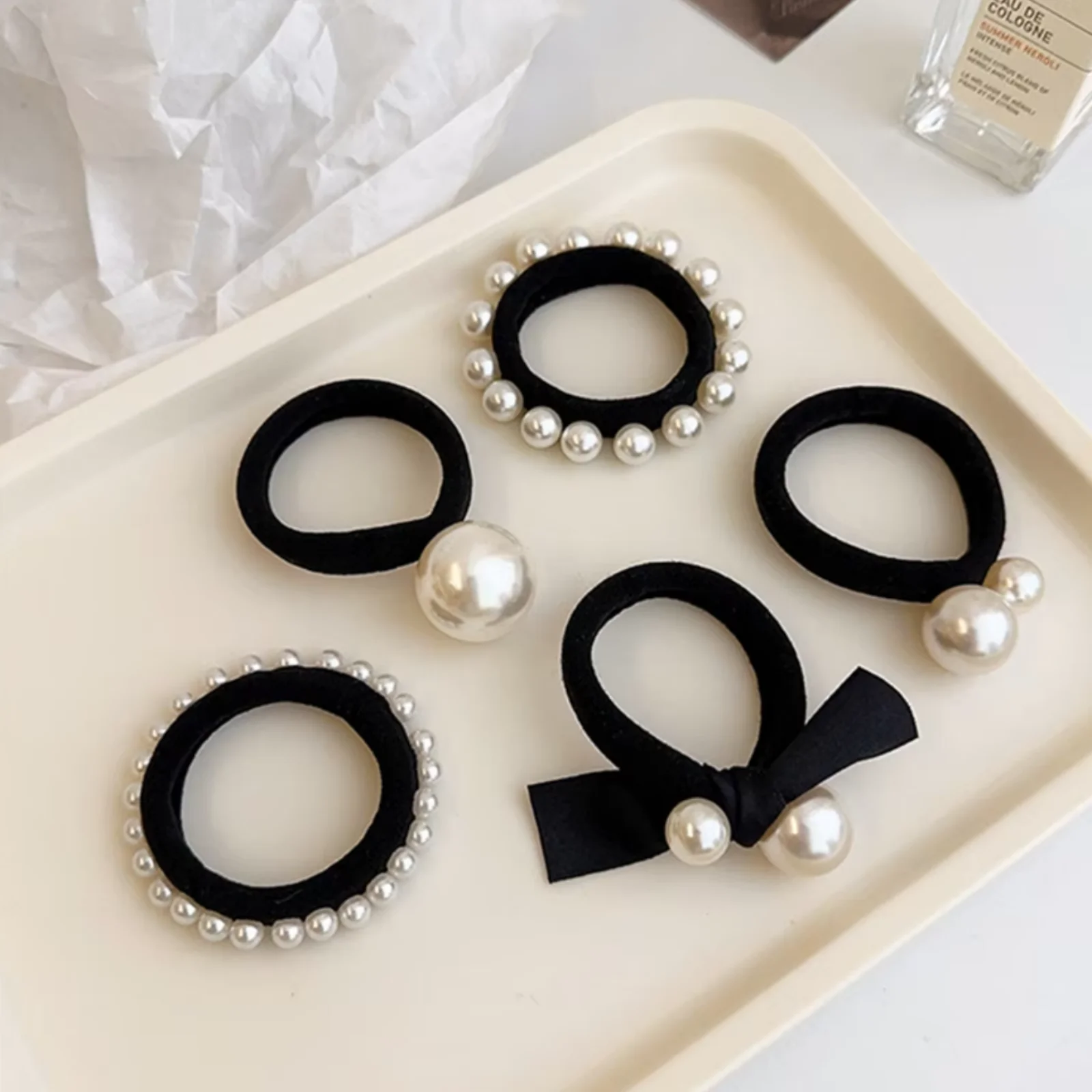 5 Stück Modisches und einfaches Perlen-Haargummi, kleiner Duft, hochelastisches Kopfseil, dickes und nahtloses Kopfhautband