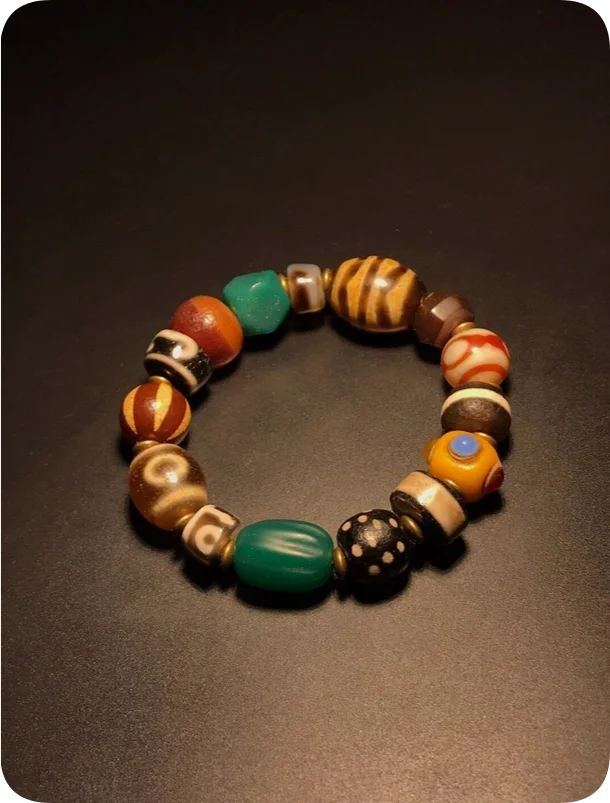 Energy Tibetan Old Agate DZi Multiple Totems Beads Bracelet J0824