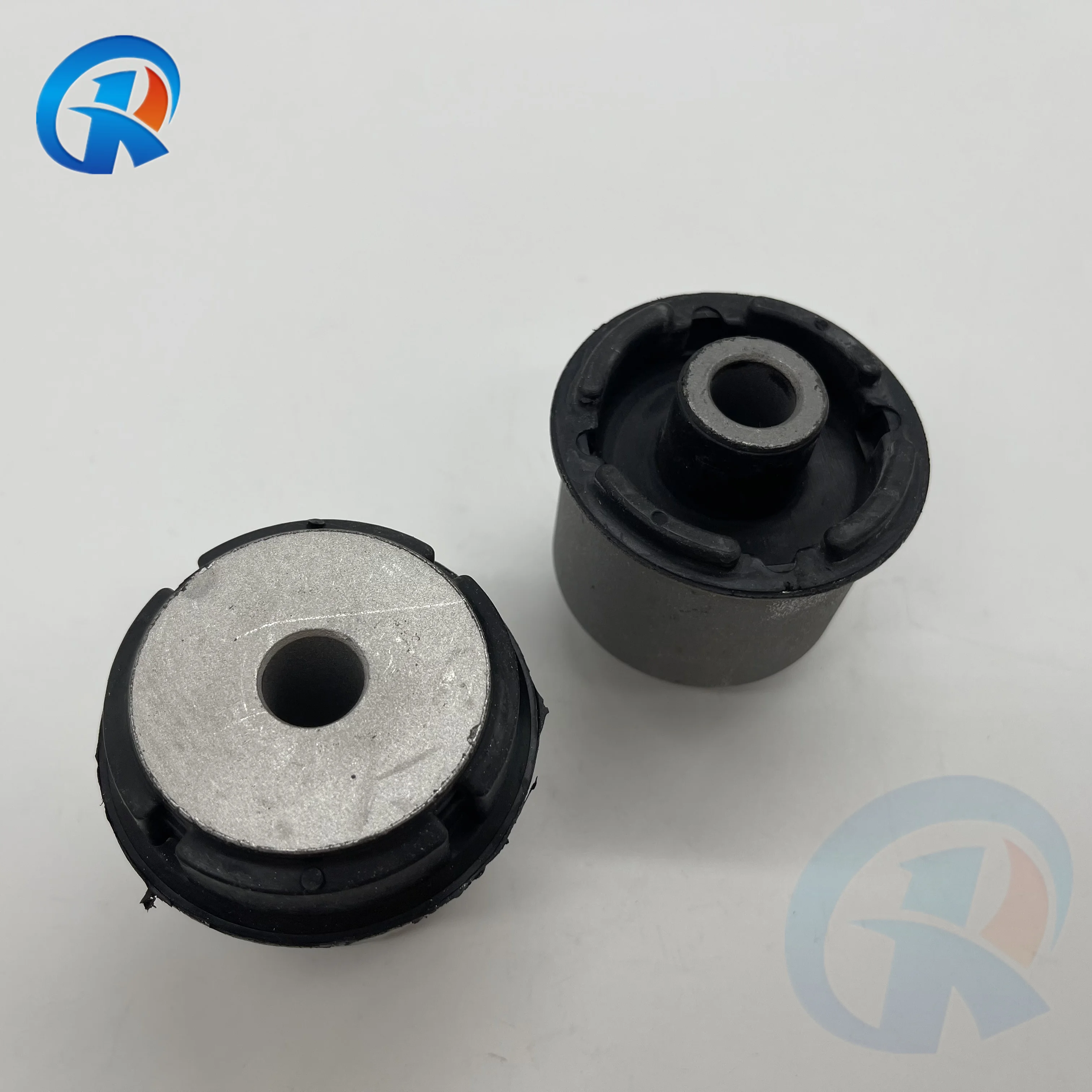 Front Suspension Control Arm RubberBushing For Maserati Ghibli 3.0 M156M157 673007126 673007127