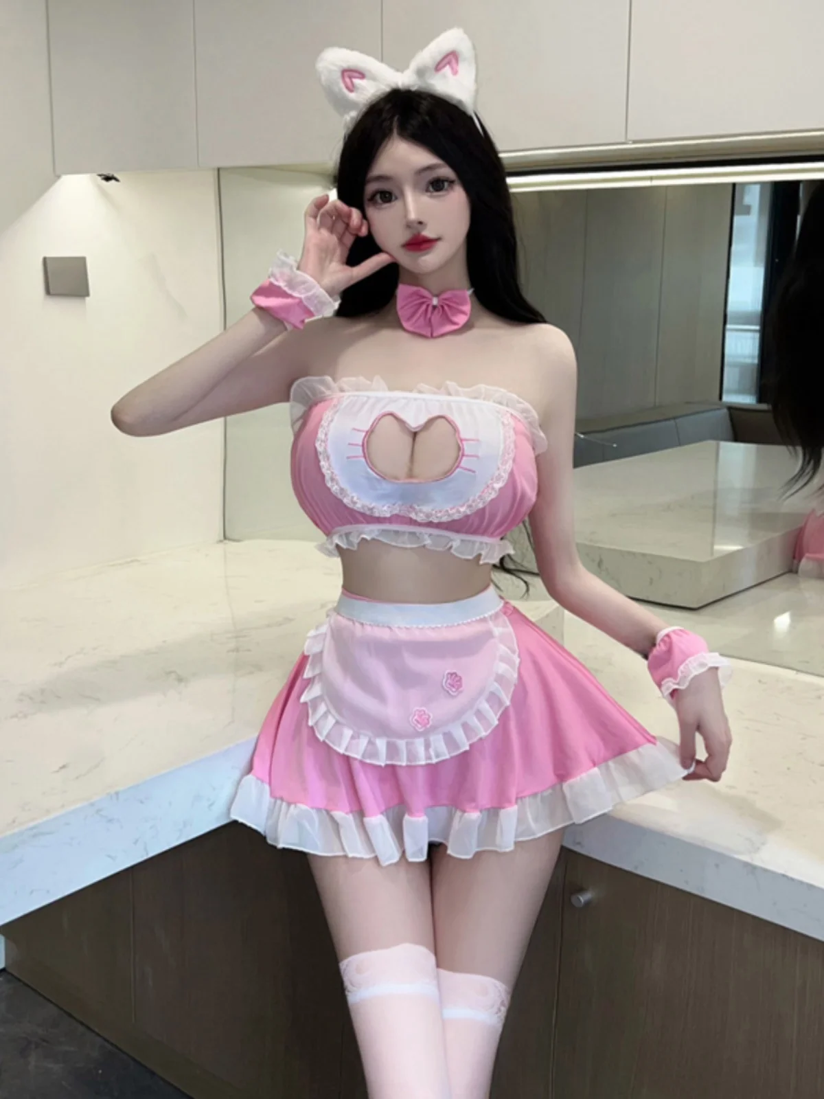 

Sexy Hollow out Ruffle Tube Top ort Skirt And Rabbit Girl Set Faionable Knot Ensemble Women's Clothing