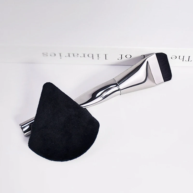 

One-Word Foundation Brush Lightweight Face Contour Brush Flat Contour Brush Foundation Cream Makeup Brush With Powder Puff