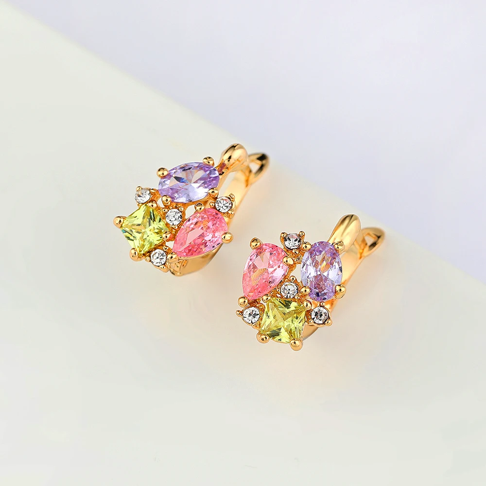 Harong Colorful Crystal Earrings Fashion Classic Zircon Flower Women Aesthetic Stud Earrings Jewelry Accessories Gift for Women