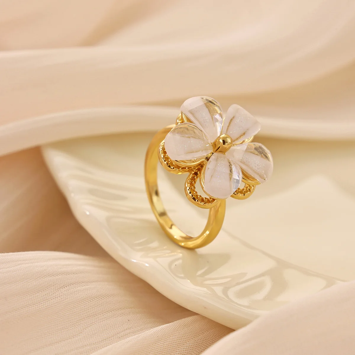 Niedlicher drehbarer Ring mit Blumenmuster aus Harz für Damen, goldfarben, Kupfer, drehbare Blume, offener Manschettenring, trendiger Party-Schmuck – Detail 17