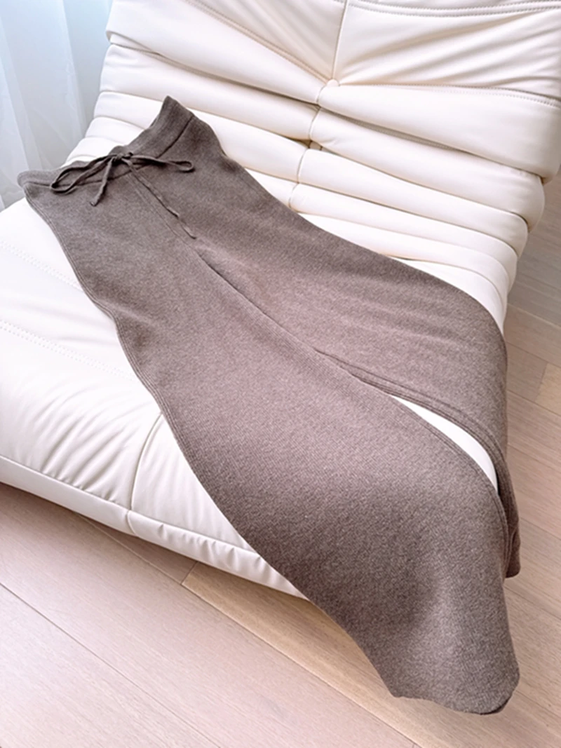 

Комплект: вязаная толстовка с капюшоном и прямые брюки с высокой талией, вертикальные полосы, спортивный повседневный стиль, женские осенне-зимние шерстяные брюки