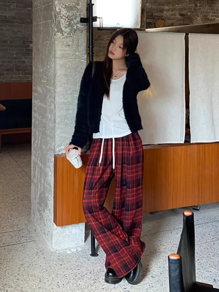 

Женские летние клетчатые прямые повседневные брюки, тонкая версия, новинка 2025 года, стильные висячие брюки, перетаскивающие пол, свободный крой