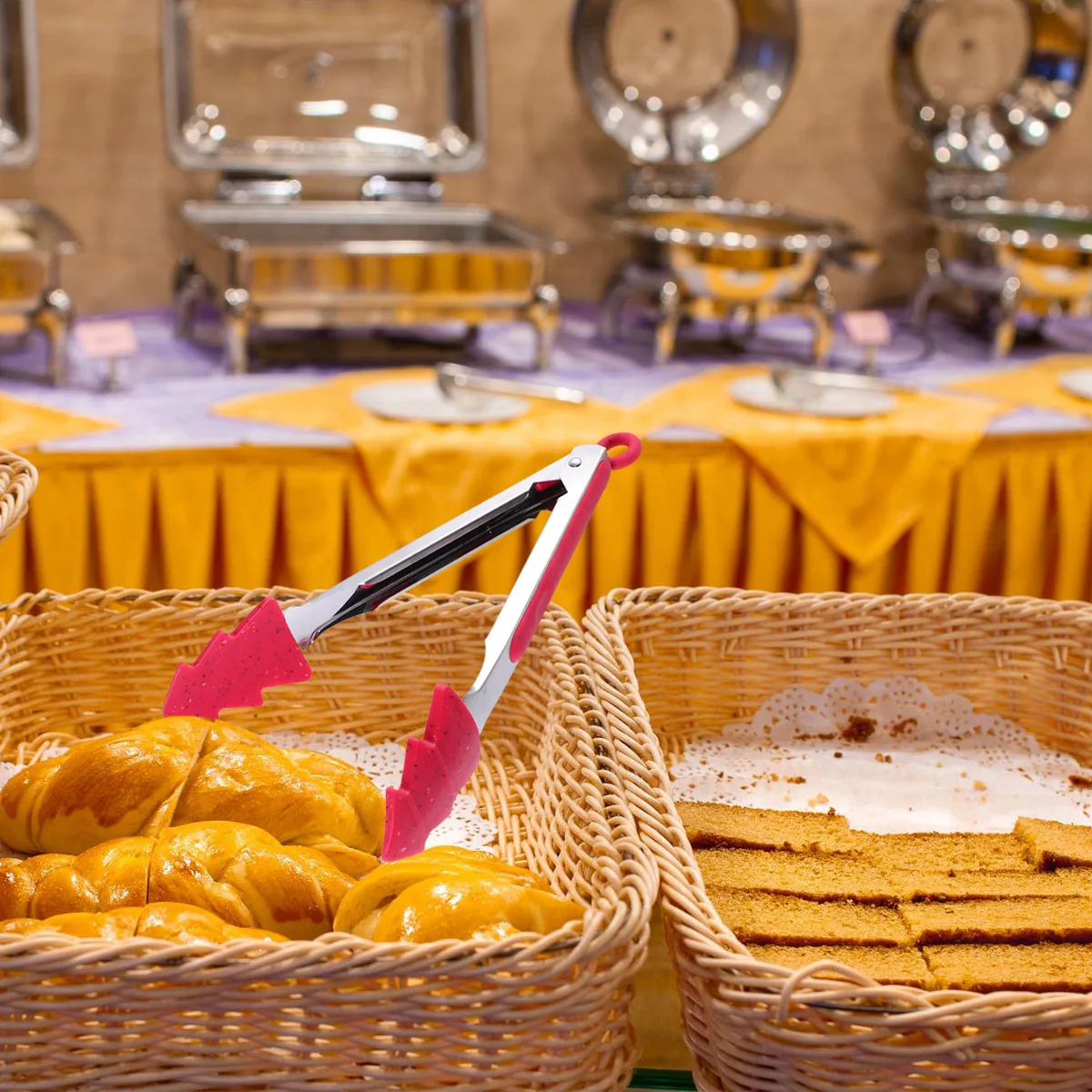 

1pc Christmas Tree Shaped Food Tong Stainless Steel Multi-Function Bread Clip Kitchen Tool Serving Barbecue Clip Steak Tong With