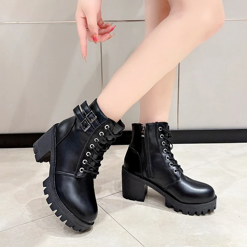 Stivali da donna 2023 inverno New Fashion Lace Up stivaletti con suola spessa donna Casual Round Toed Comfort Solid Knight Boots Zapatos