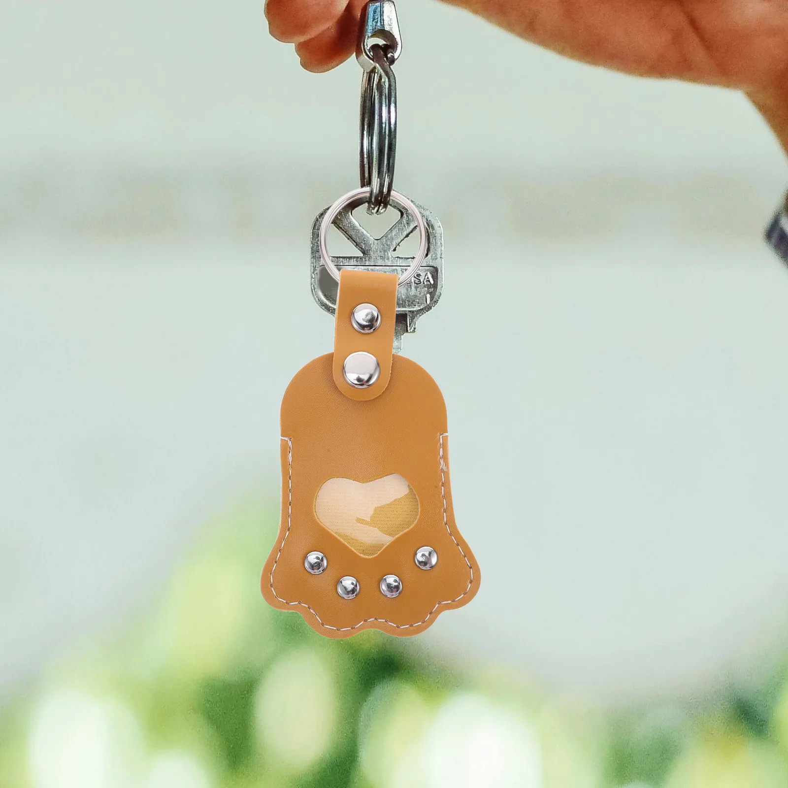 

2Pcs Pet Hair Storage Keychain PU Dog Cat Hair Memorial Paw Pendant Pet Keepsake Collector Key Ring Charm