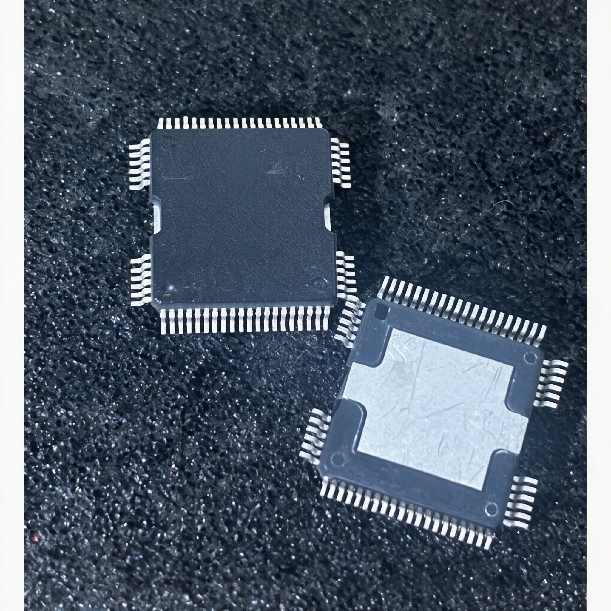 Car Chip 5piece 48017 48015 40114 40184 48137 QFP-64